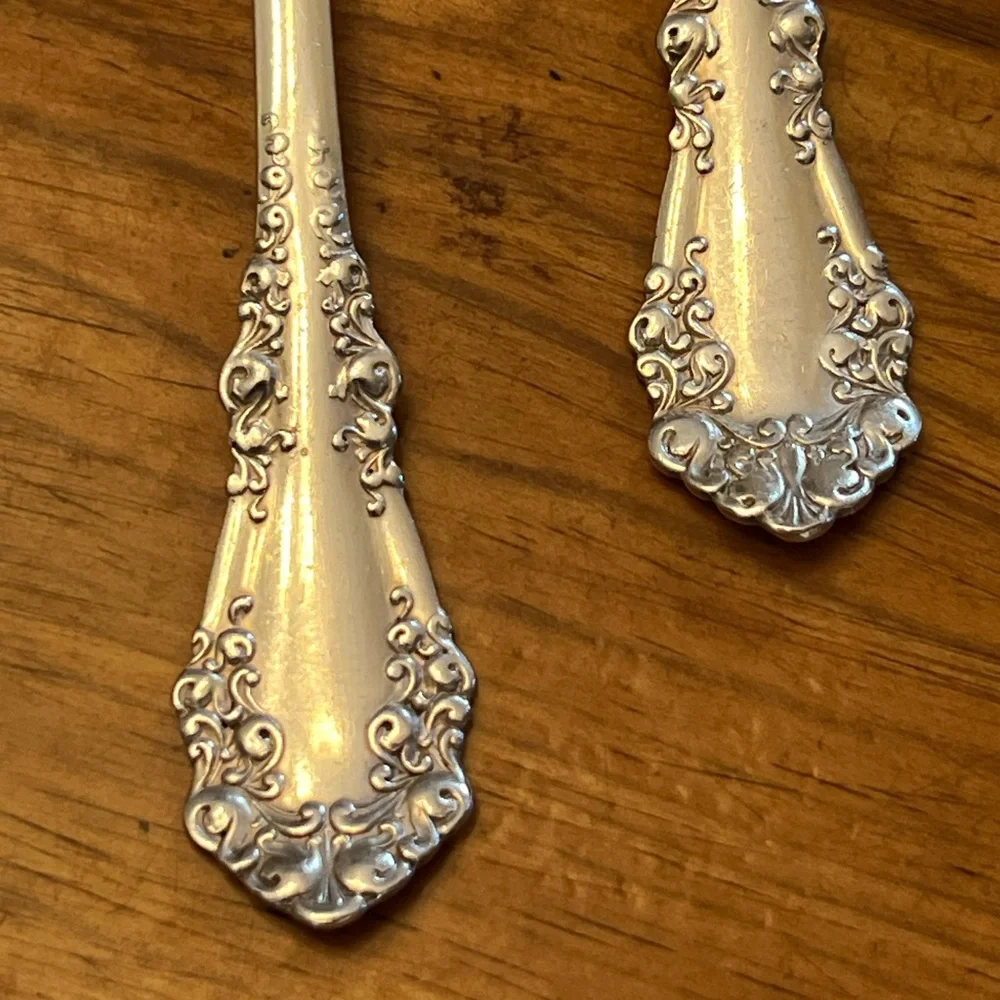 Set of 4 1847 Rogers Bros Silver Plate Teaspoons